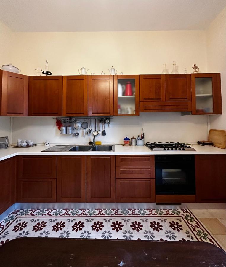 Elegante Appartamento Nel Cuore Del Barocco เลชเช ภายนอก รูปภาพ